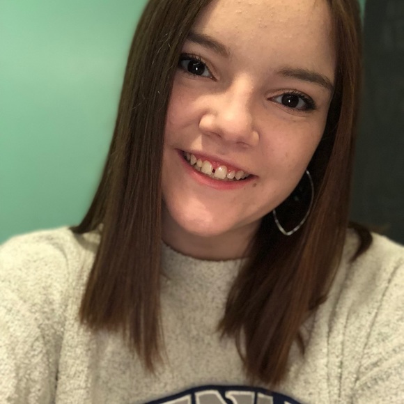 Meet your Posher, Emily - Picture 1 of 1